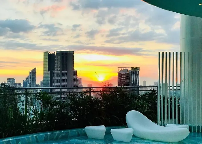 Acqua Private Livingstone Tower Unit With Free Wifi Apartment
